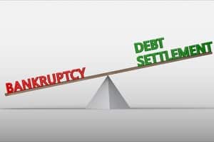 what's better bankruptcy or debt settlement